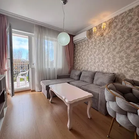 Sweet 6 2 Bedroom Apartman Napospart